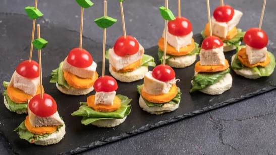 Канапе с копченным куриным филе